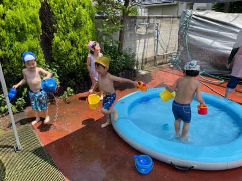 うさぎぐみ(水遊び)