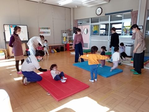 コロちゃんクラブ マットで遊ぼう！