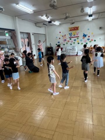 お泊まり保育　体操